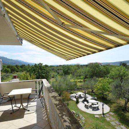 Apartments Nina Starigrad Paklenica Εξωτερικό φωτογραφία
